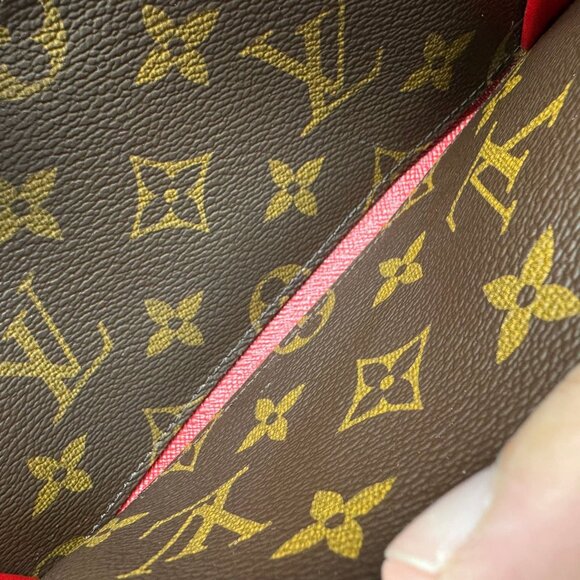 Louis Vuitton Leather Wallet 385-081325 - Picture 13 of 14